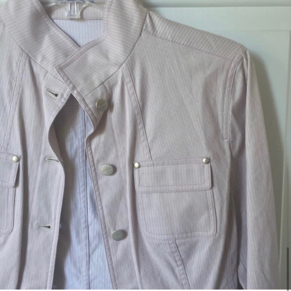 Tahari Pinstripe Trucker Jacket Beige Size S - Picture 3 of 6